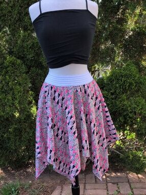 Y2K FestivalWomen's Pink Patterned Handkerchief Hem Skirt Small Stretch Waist